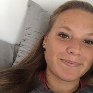 Meet your Posher, Abby